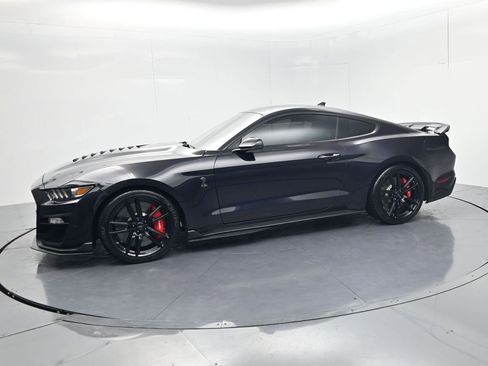 Used 2022 Ford Mustang Shelby GT500 w/ Technology Package RWD image 4