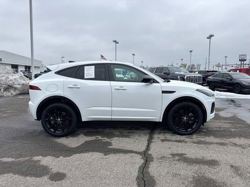 Used 2024 Jaguar E-PACE R-Dynamic SE image 3