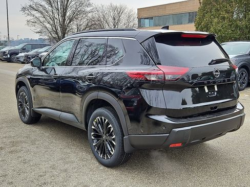 New 2026 Nissan Rogue SV image 4