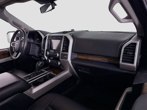 Used 2020 Ford F150 Lariat w/ Equipment Group 502A Luxury image 23