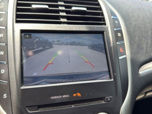 Used 2017 Lincoln MKC Premiere FWD image 15