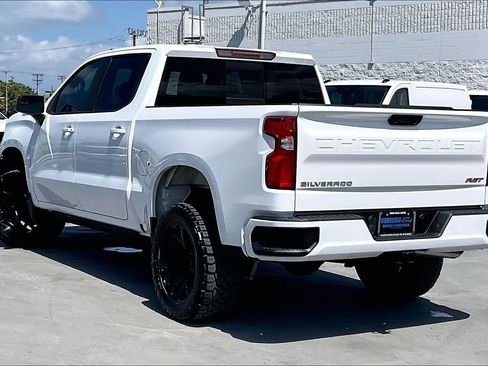Used 2024 Chevrolet Silverado 1500 RST w/ Convenience Package II RWD image 4
