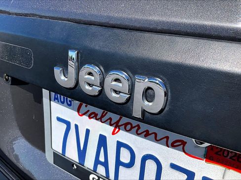Used 2016 Jeep Patriot Sport FWD image 30