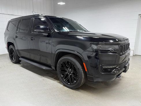 Used 2024 Jeep Wagoneer Series II w/ Convenience Group I image 3