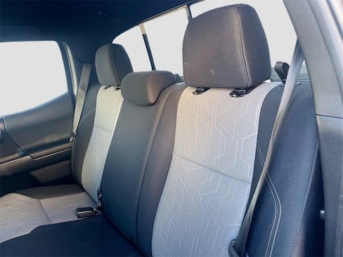 Used 2023 Toyota Tacoma TRD Off-Road image 23