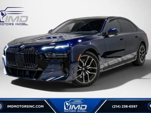 Used 2023 BMW 740i RWD image 1