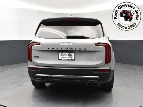 Used 2022 Kia Telluride EX w/ EX Premium Package AWD/4WD image 5