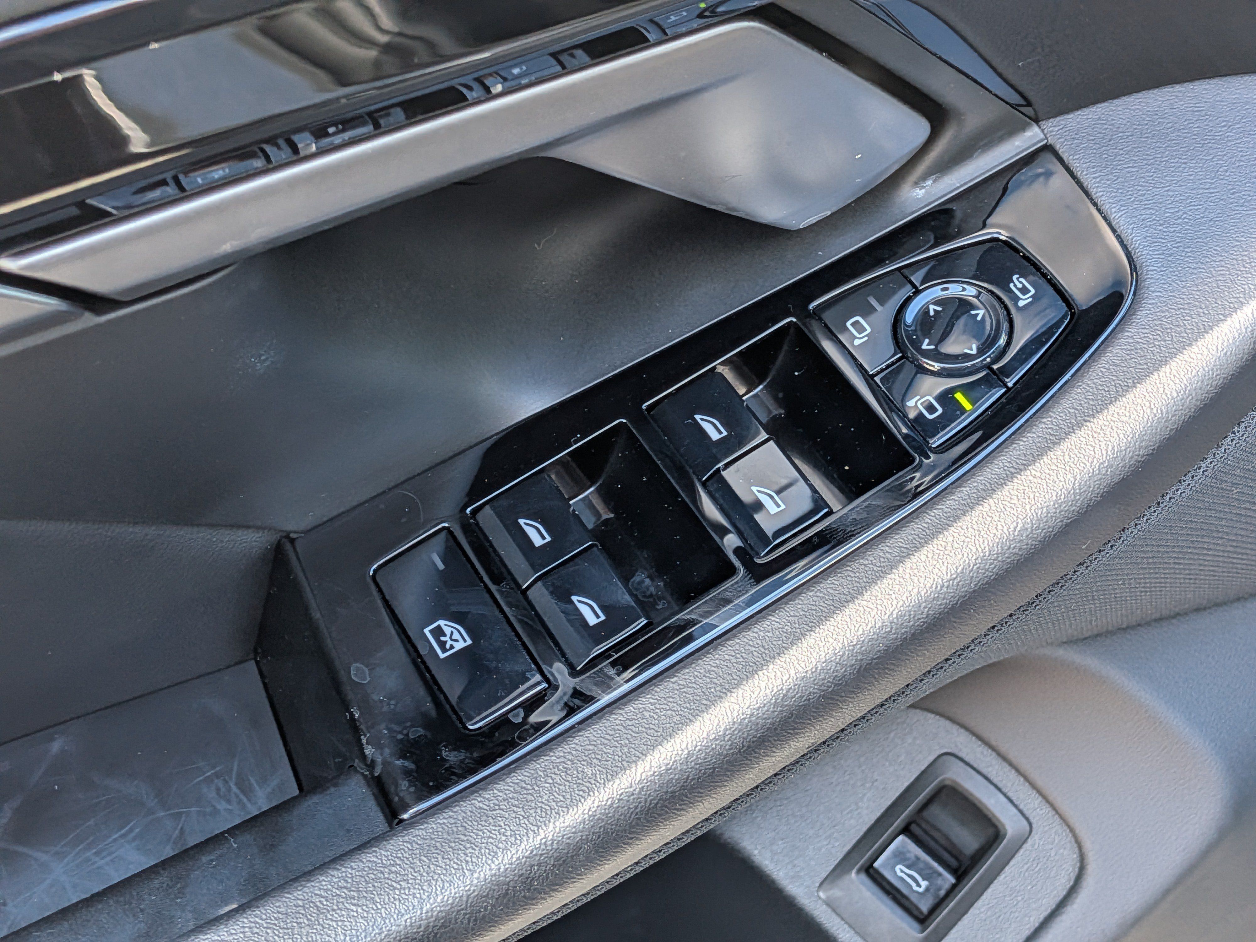 Used 2026 BMW 530i RWD image 23
