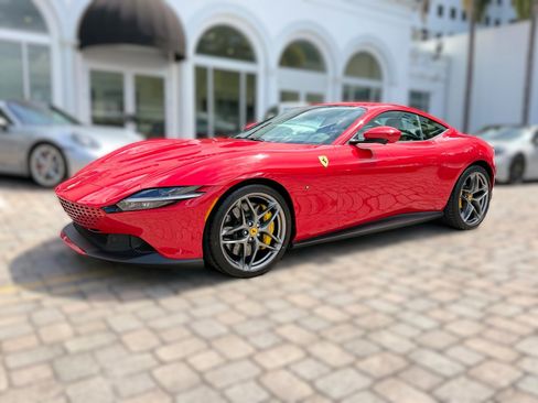 Used 2022 Ferrari Roma RWD image 1