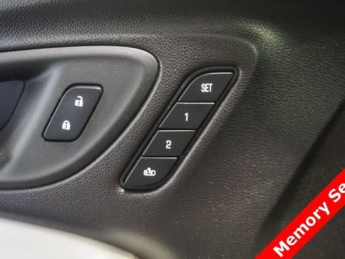 Used 2024 Buick Encore GX Avenir w/ Avenir Technology Package image 6