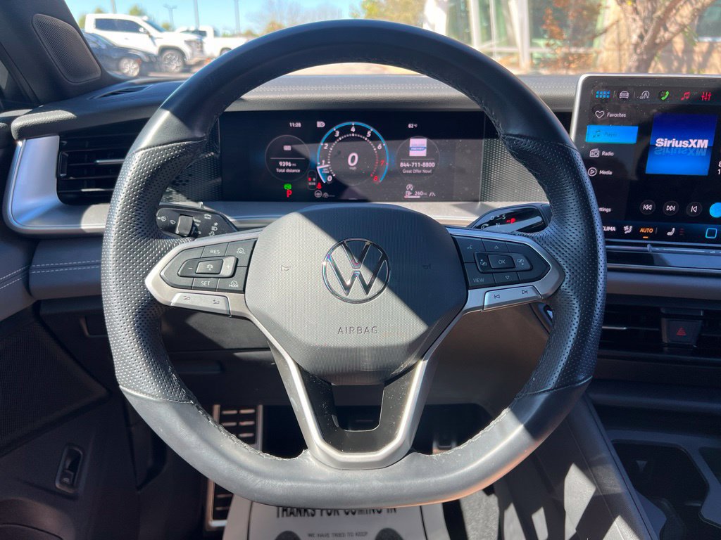 Used 2026 Volkswagen Tiguan SE R-Line AWD/4WD image 16