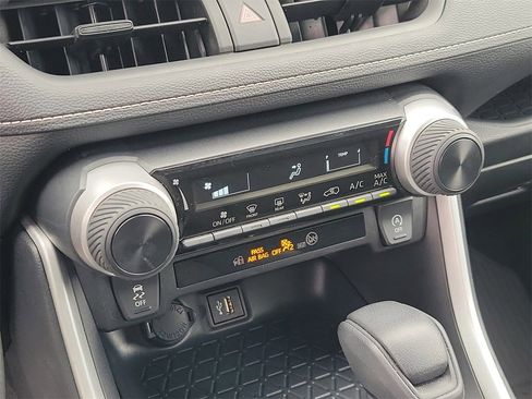 Used 2025 Toyota RAV4 LE image 26