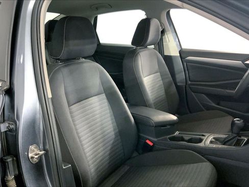 Used 2023 Volkswagen Jetta S image 7