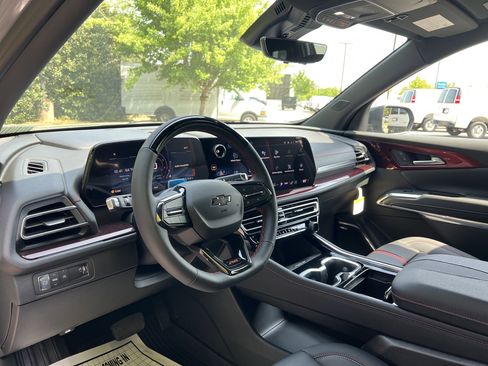 New 2026 Chevrolet Traverse RS FWD image 17