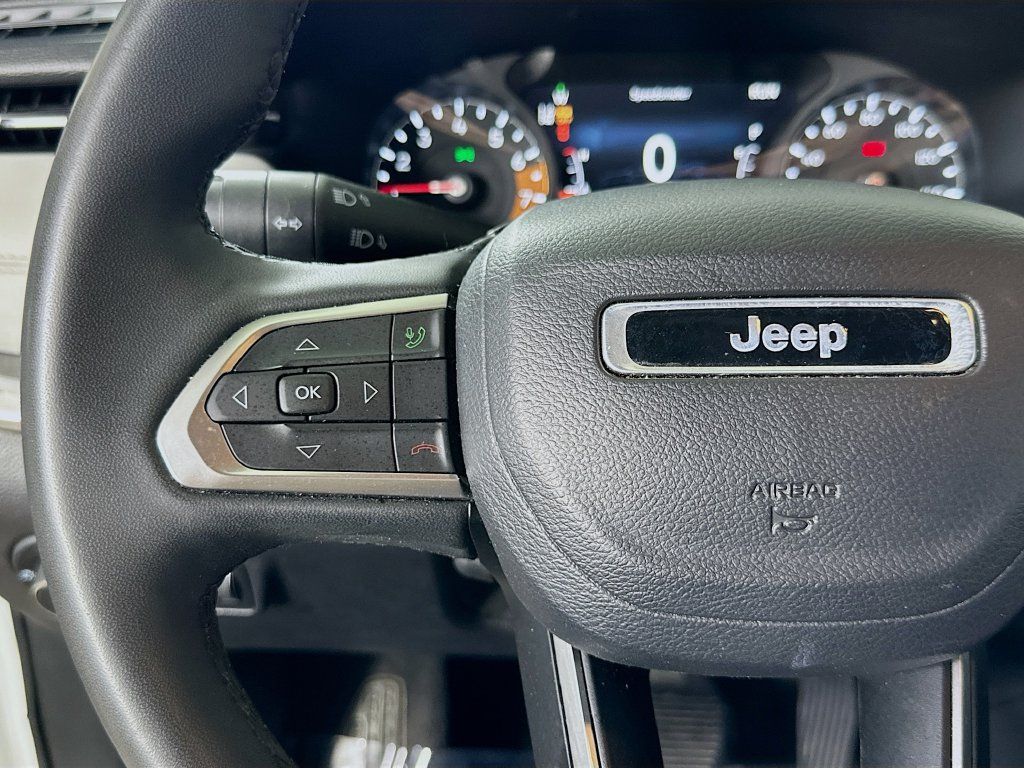 Used 2023 Jeep Compass Limited AWD/4WD image 24