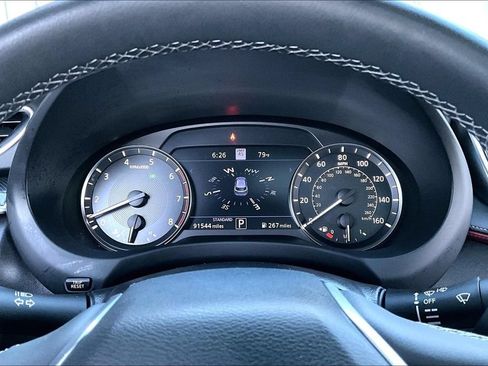 Used 2023 INFINITI QX50 Sport FWD image 2
