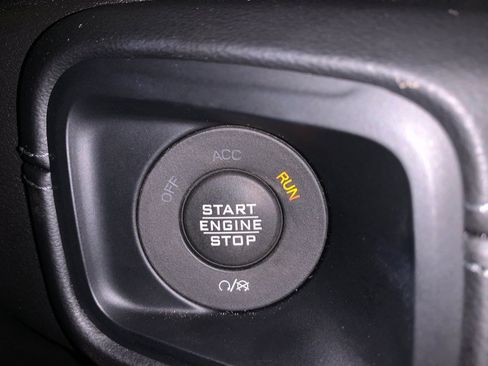 Used 2024 Jeep Wrangler Unlimited Rubicon 4xe AWD/4WD image 25