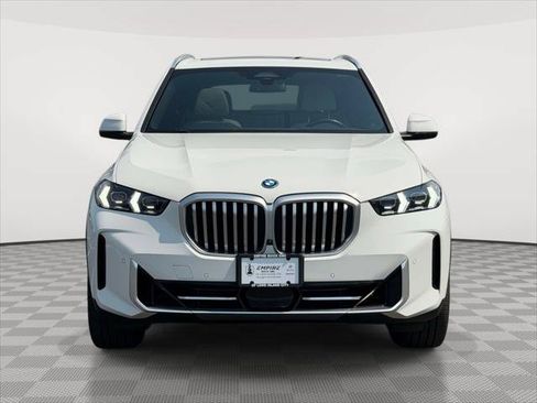 Used 2024 BMW X5 xDrive50e AWD/4WD image 2
