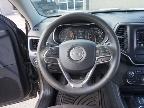 Used 2019 Jeep Cherokee Latitude w/ Popular Appearance Group image 22