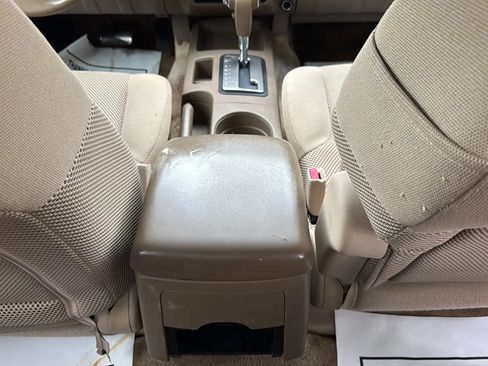 Used 2005 Nissan Frontier SE RWD image 27