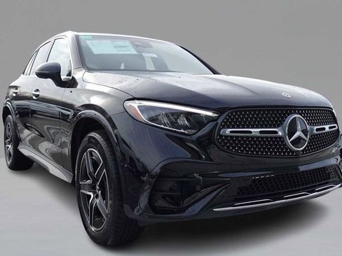 Used 2026 Mercedes-Benz GLC 300 4MATIC image 3