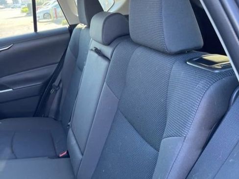 Used 2025 Toyota RAV4 LE image 9