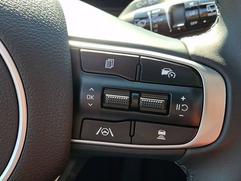 Used 2025 Kia Sportage SX FWD image 18