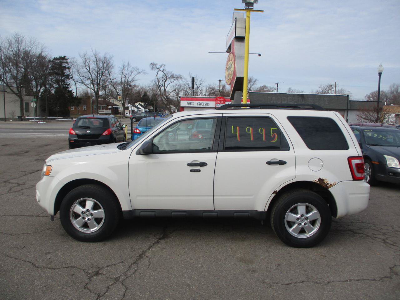 Used 2010 Ford Escape XLT FWD image 4