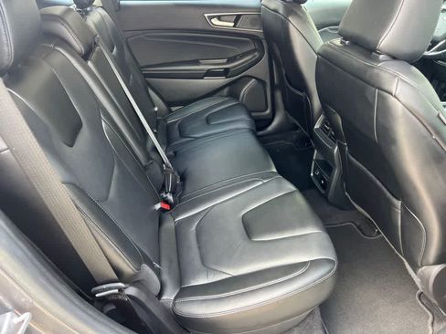 Used 2022 Ford Edge Titanium AWD/4WD image 15