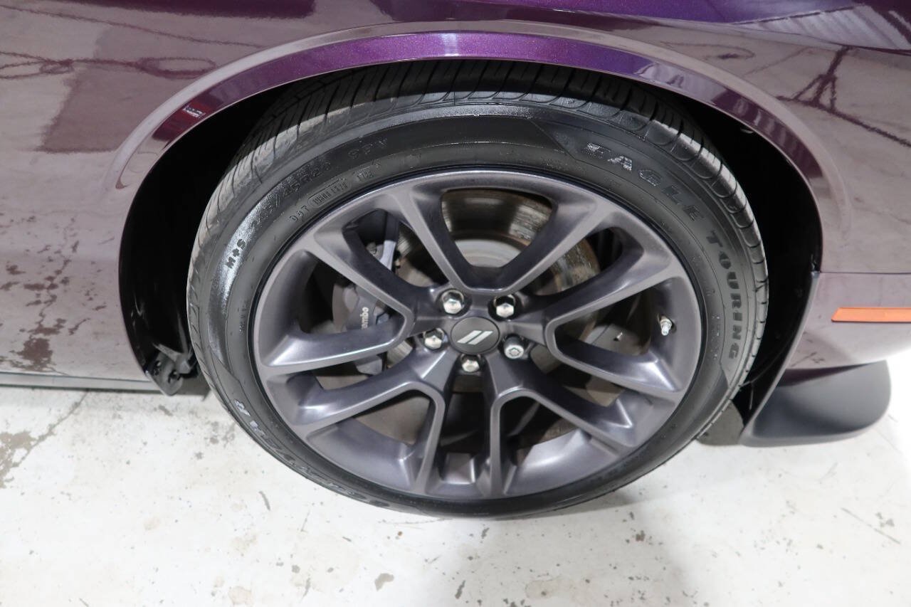 Used 2022 Dodge Challenger R/T Scat Pack w/ Plus Package RWD image 29