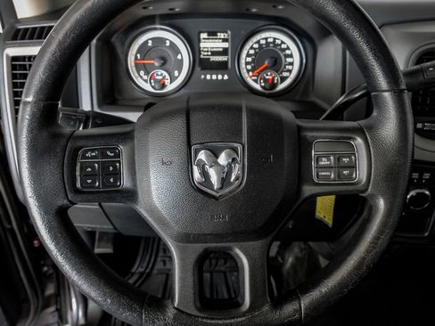 Used 2015 RAM 3500 Tradesman w/ Chrome Appearance Group AWD/4WD image 12