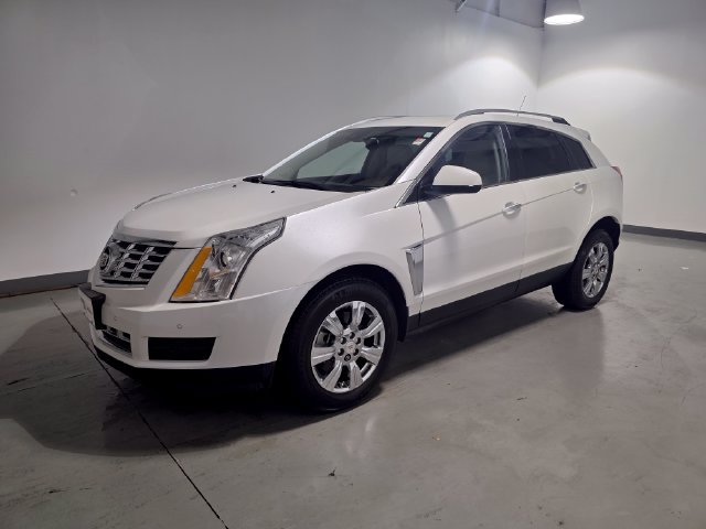 Used 2016 Cadillac SRX Luxury w/ Driver Awareness Package FWD image 3