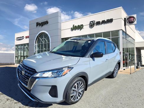 Used 2023 Nissan Kicks SV image 4