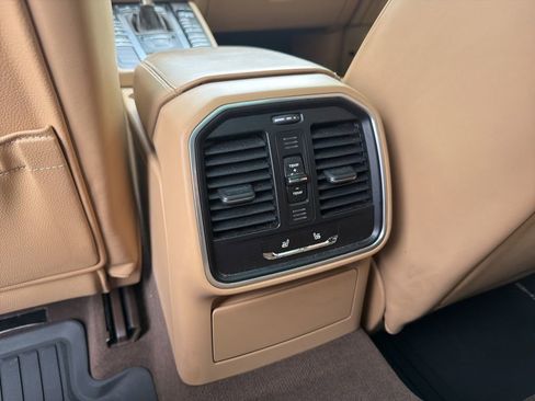 Used 2017 Porsche Macan S image 36