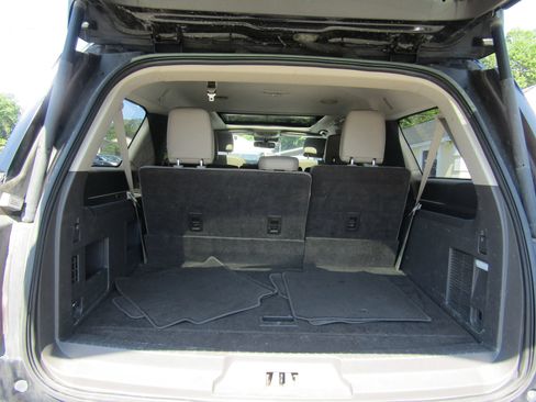 Used 2019 Ford Expedition Max XLT w/ Equipment Group 202A AWD/4WD image 20