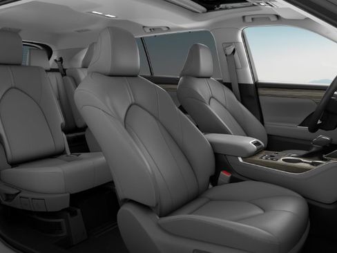 New 2026 Toyota Highlander Limited image 6