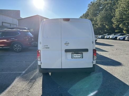 Used 2017 Nissan NV200 S image 5