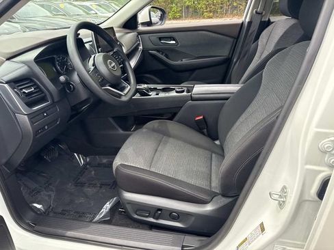 Used 2023 Nissan Rogue SV AWD/4WD image 19