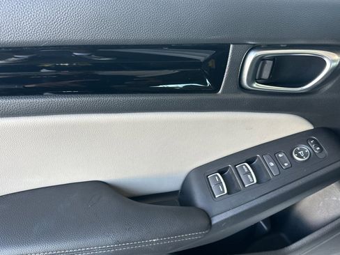 Used 2024 Honda Civic EX-L image 10