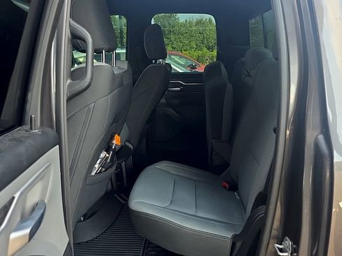 Used 2021 RAM 1500 Big Horn AWD/4WD image 9