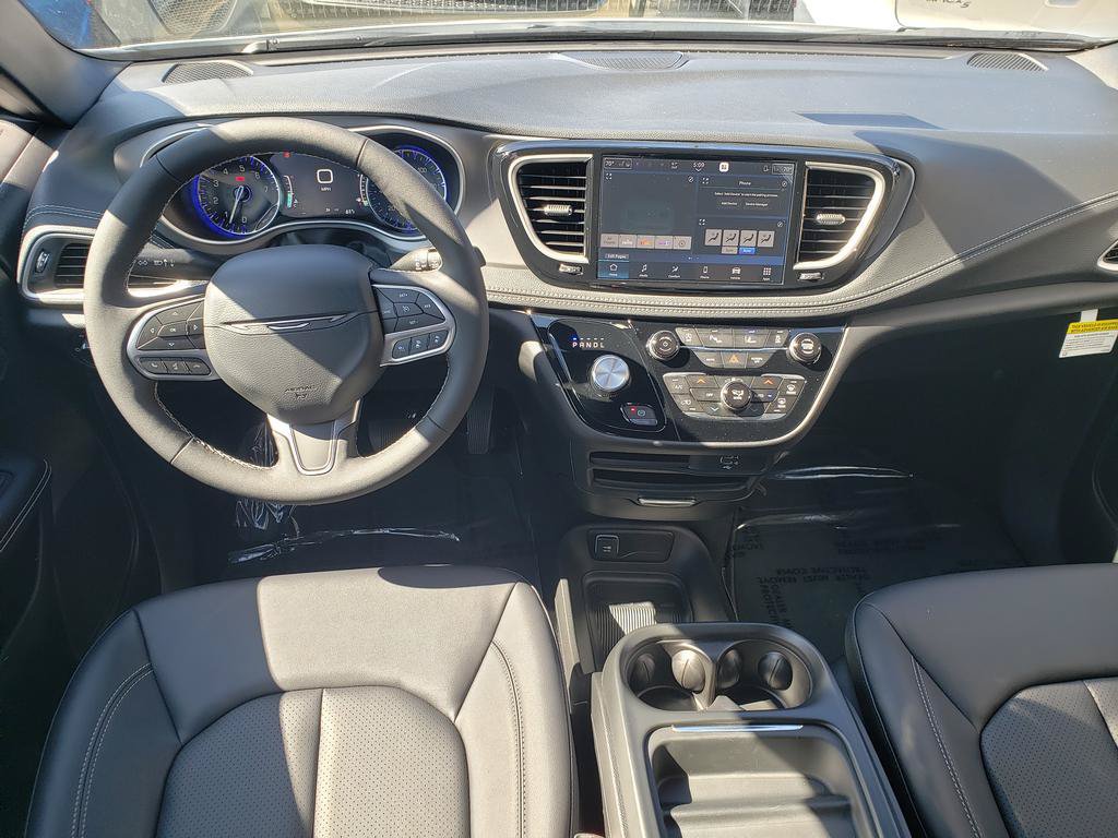 New 2027 Chrysler Pacifica Select FWD image 12