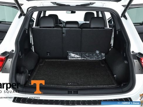 Used 2024 Volkswagen Tiguan SE R-Line AWD/4WD image 29