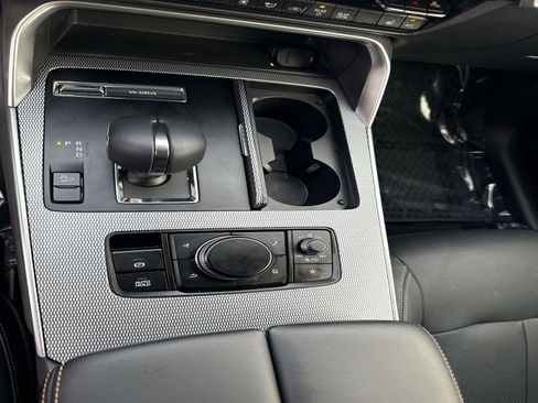 Certified 2025 MAZDA CX-90 3.3 Turbo w/ Preferred Package image 30