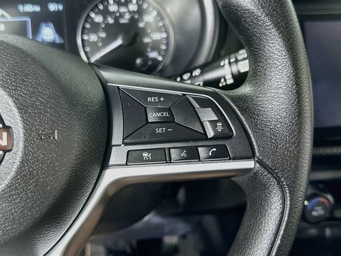 Used 2022 Nissan Kicks SV FWD image 23