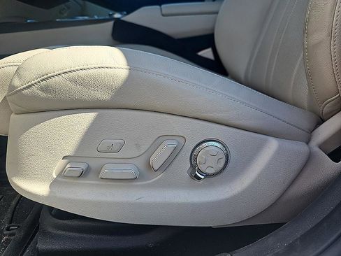 Used 2022 Genesis G80 2.5T w/ Prestige Package image 14