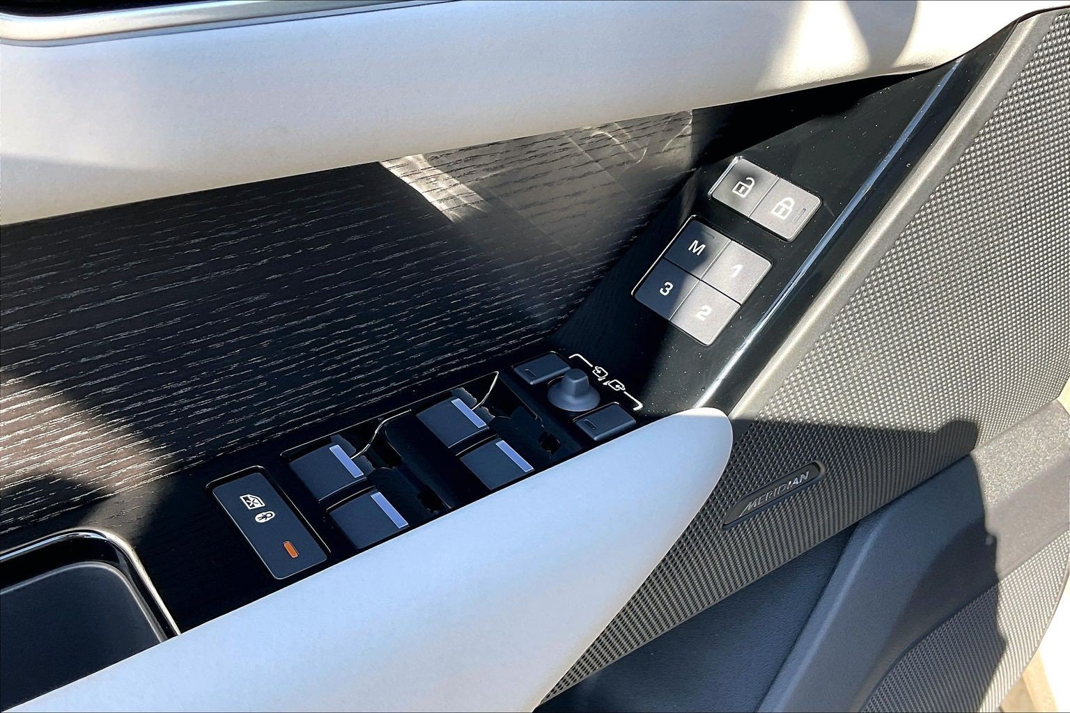 New 2026 Land Rover Range Rover Velar S AWD/4WD image 25