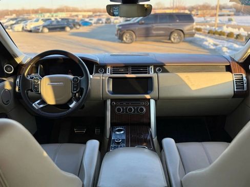 Used 2017 Land Rover Range Rover Base AWD 4dr SUV image 16