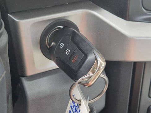 Used 2025 Ford F250 XL AWD/4WD image 26