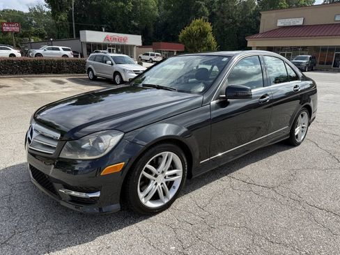 Used 2013 Mercedes-Benz C 300 4MATIC Sedan image 3