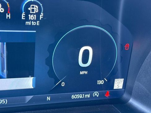 Used 2024 Ford Ranger Lariat w/ FX4 Off-Road Package image 26